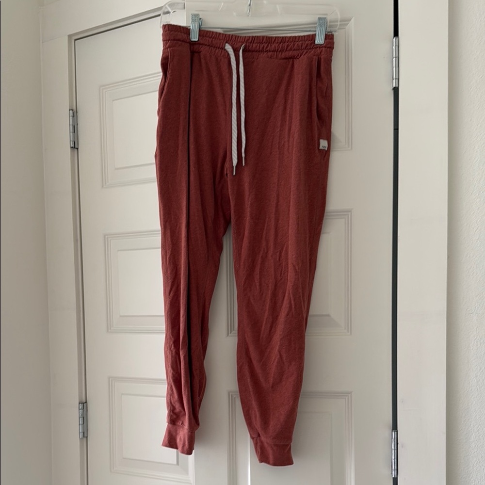 Vuori Terracotta Women’s Performance Joggers XS